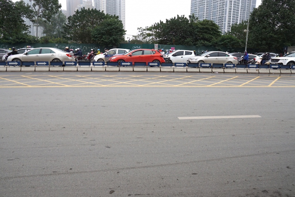 Ai xử lí được cả ngàn phương tiện lấn làn buýt nhanh BRT mỗi ngày? ai xu li duoc ca ngan phuong tien lan lan buyt nhanh brt moi ngay