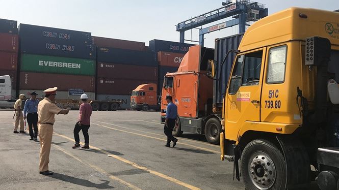 phat hien nhieu tai xe container o cang cat lai duong tinh ma tuy