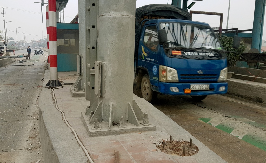 Cảnh dỡ trạm BOT Tân Đệ ở Vũ Thư, Thái Bình canh do tram bot tan de o vu thu thai binh