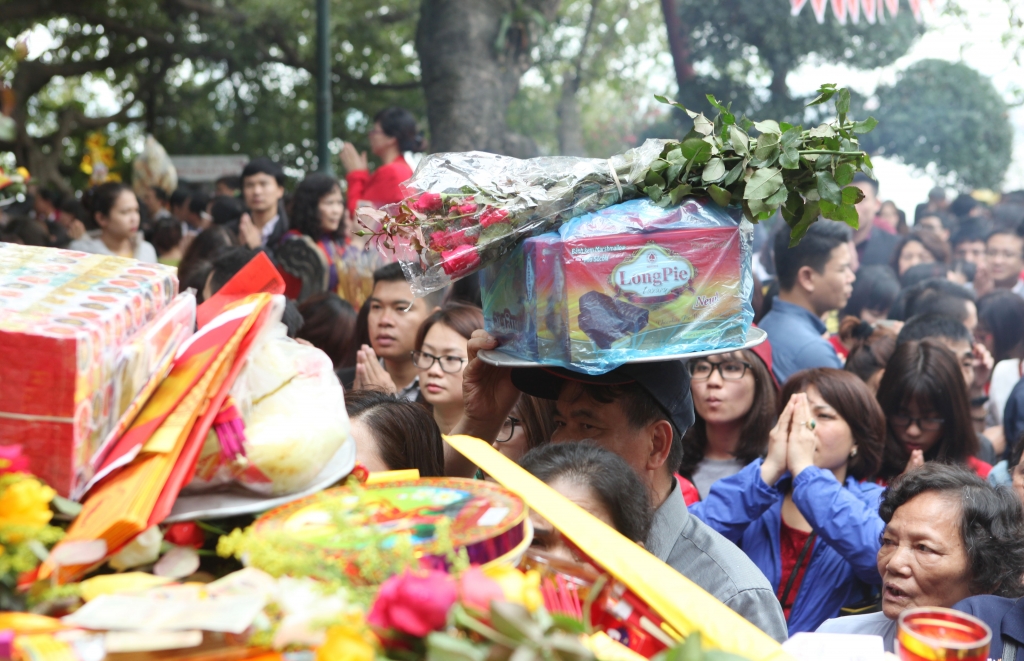 chen lan le phu tay ho ngay lam viec dau nam