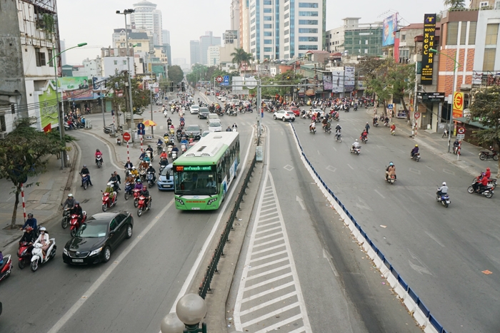 cho 12000 khach tuyen buyt nhanh brt thay the 6000 xe may moi ngay