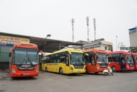 ha noi tinh dong cua ben xe giap bat gia lam