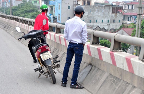 tieu bay vi thieu nha ve sinh va thoi quen tuy tien