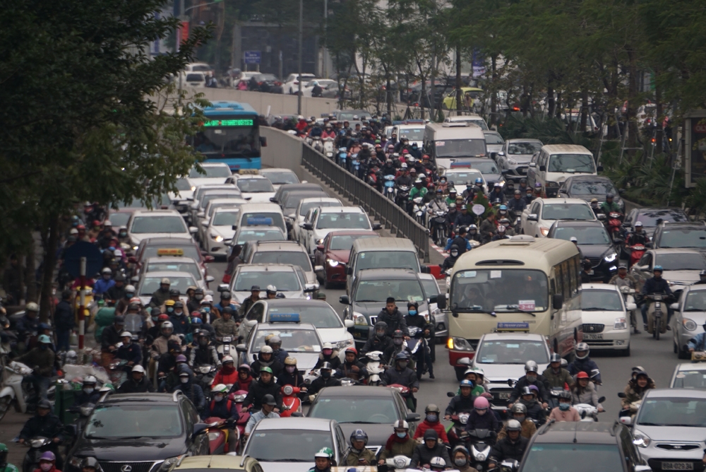 Ùn tắc khắp nơi ở Thủ đô trong những ngày cận Tết Nguyên đán un tac khap noi o thu do trong nhung ngay can tet nguyen dan