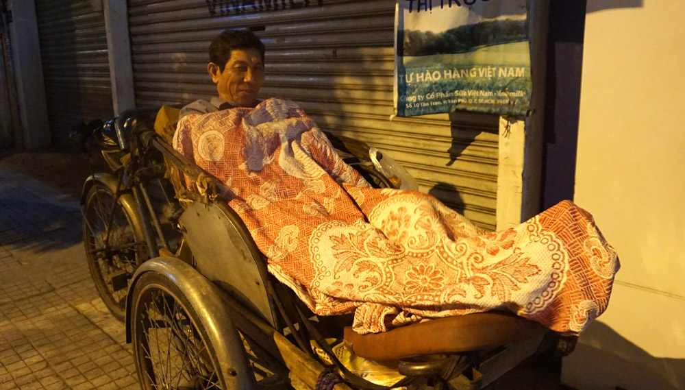 nguoi sai gon co ro trong dem lanh ngay can tet