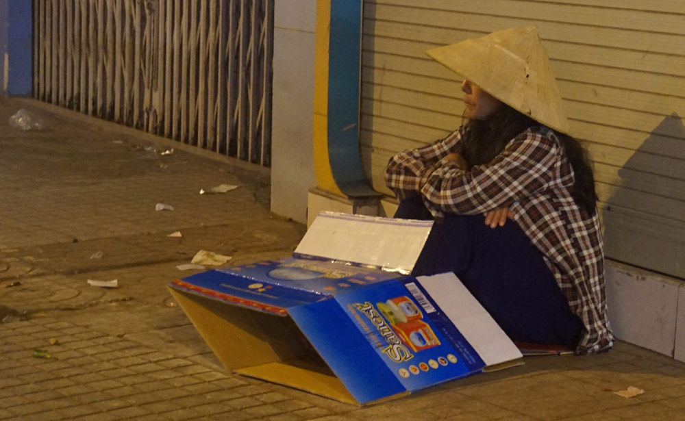 nguoi sai gon co ro trong dem lanh ngay can tet