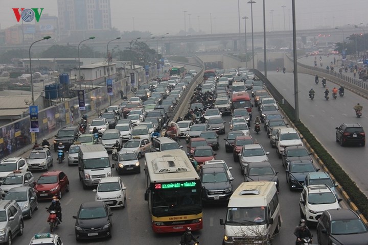 duong pho ha noi un tac kinh hoang bat ke gio giac
