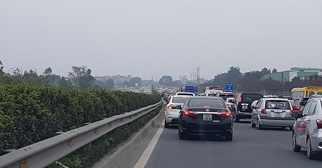 tai xe to bot phap van cau gie un tac nhung khong xa tram