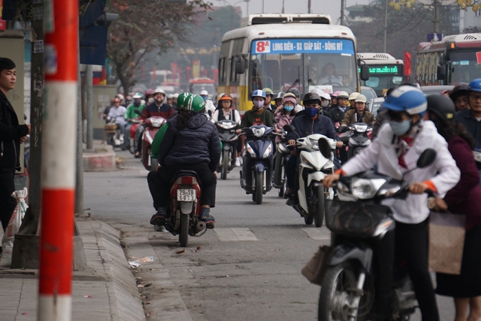 tai xe khoac ao grabbike vo tu pham luat ngay mung 5 tet