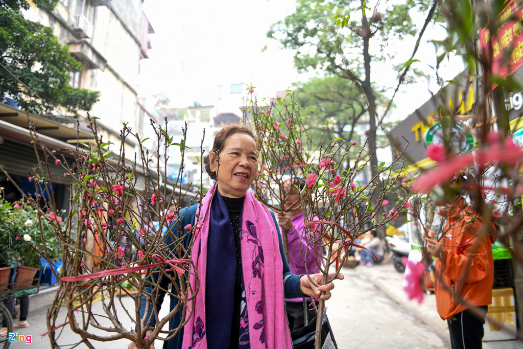 mam co xua nguoi ha noi ky cong tinh te trong sac huong