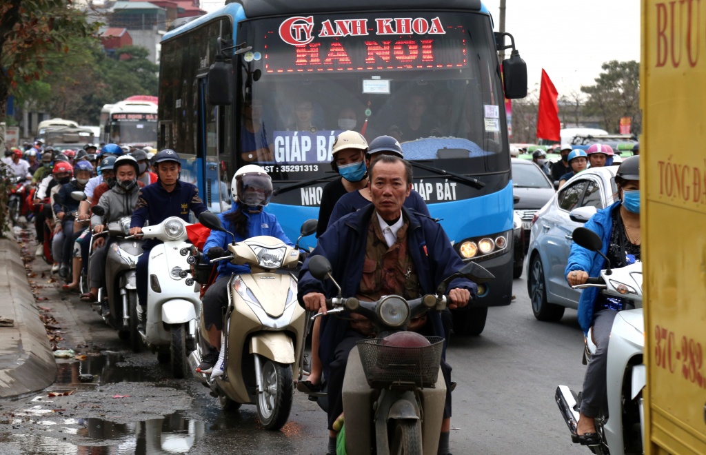 ngay nghi tet cuoi cung dan lai leo via he ve ha noi
