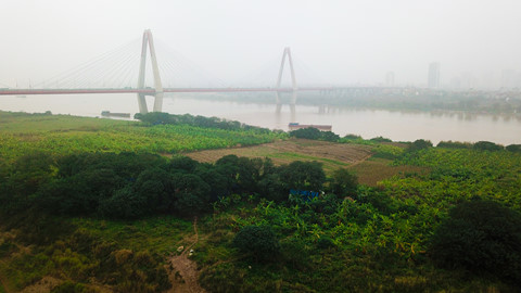 cuoc song tren hon dao bi hiem giua song hong
