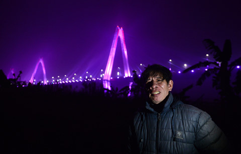 cuoc song tren hon dao bi hiem giua song hong