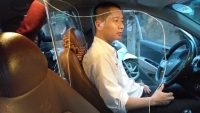 vach ngan xe taxi chong cuop duoc lap the nao