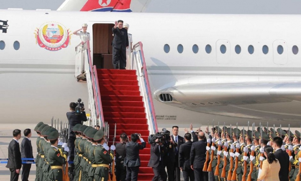 dan may bay phuc vu kim jong un trong cac chuyen cong du