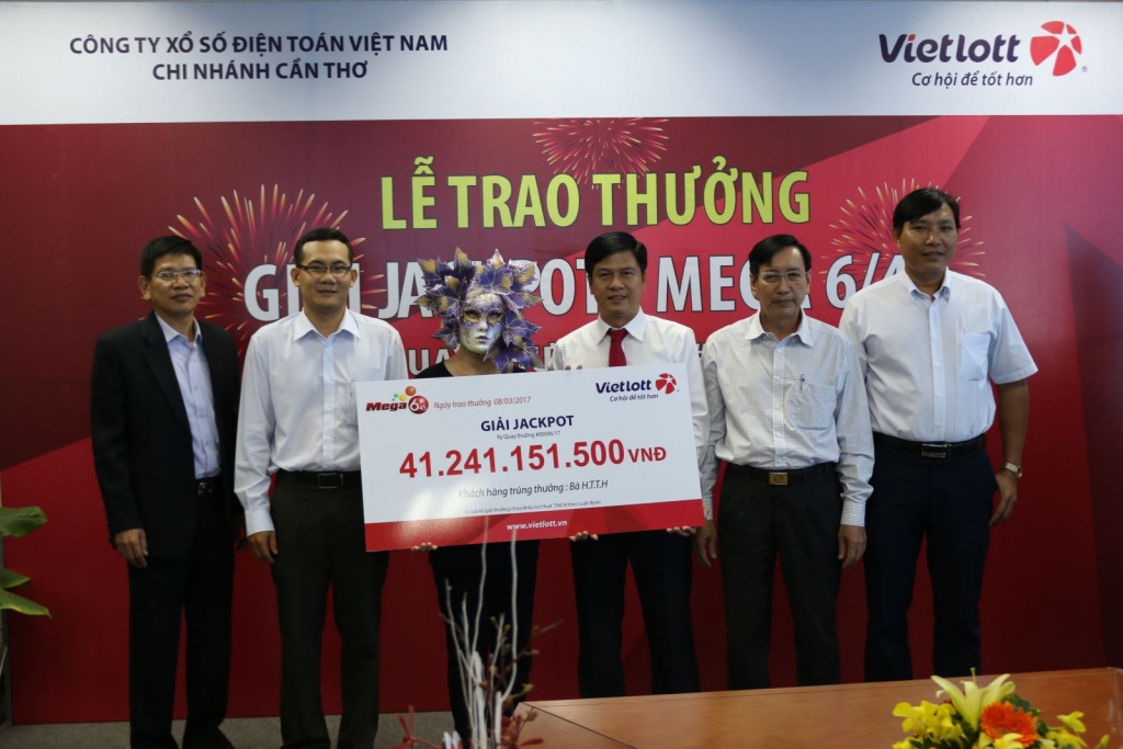 mot phu nu mien tay thanh ty phu vietlott dung ngay 83