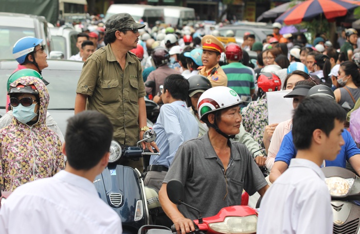 ha noi 85 y kien dong y han che xe ca nhan vao noi thanh