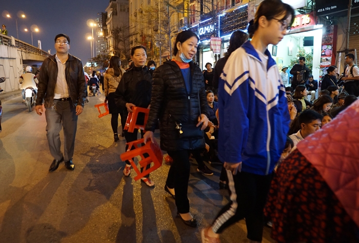 dai le cau an chua phuc khanh ngan ngam canh om ghe di khap noi tim cho ngoi