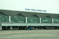thanh nien tam than vuot rao vao san bay vinh ke ho lon cua cong tac an ninh