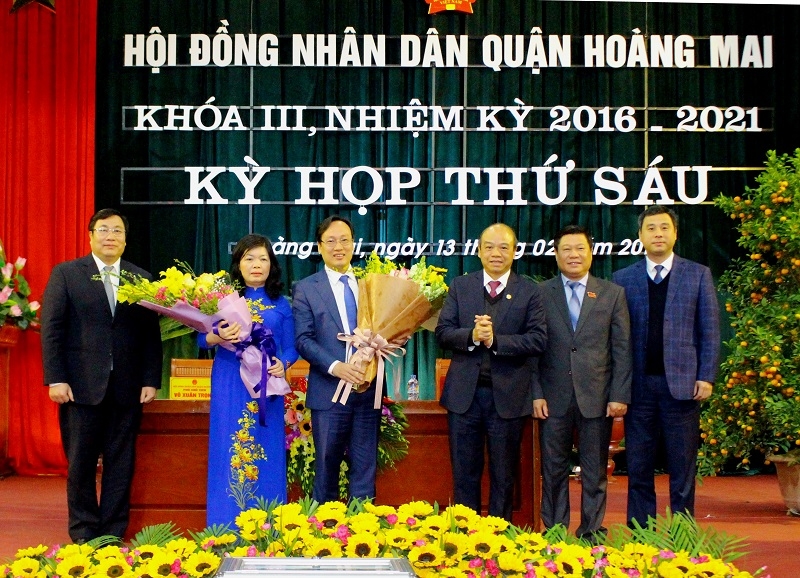 bau pho chu tich quan lien quan sai pham lat da via he kien toan chuc danh theo luat