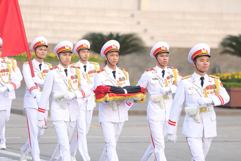 Lễ thượng cờ rủ Quốc tang nguyên Thủ tướng Phan Văn Khải tại quảng trường Ba Đình le thuong co ru quoc tang nguyen thu tuong phan van khai tai quang truong ba dinh