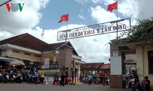 vu thai nhi tu vong tam ngung cong tac mo de xem xet lai quy trinh