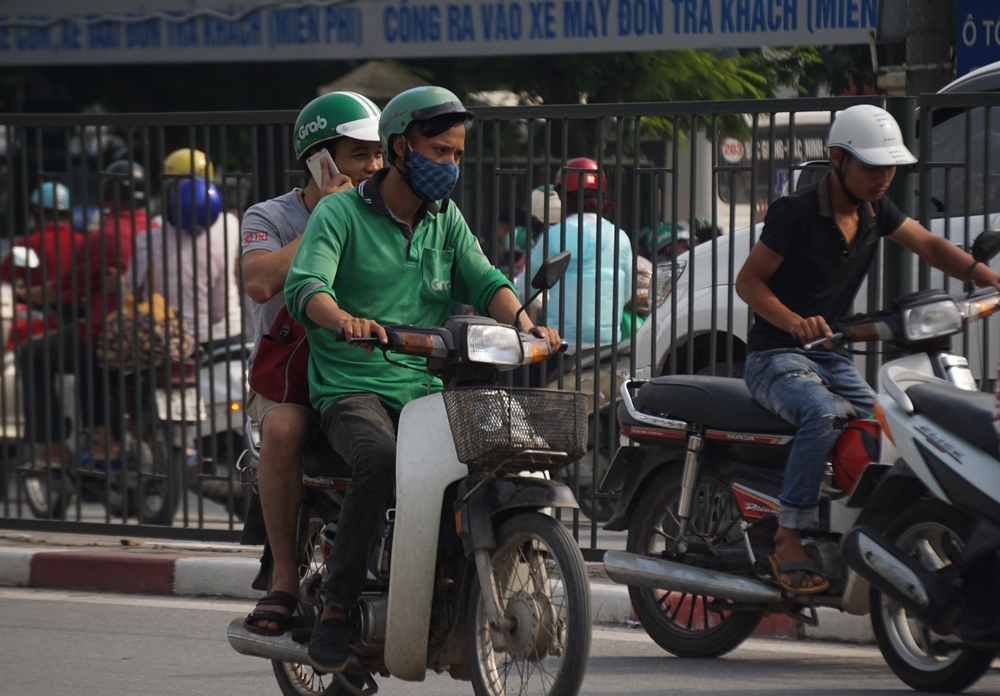 grab mua uber o dong nam a tai xe keu cuu bo gtvt se giai dap