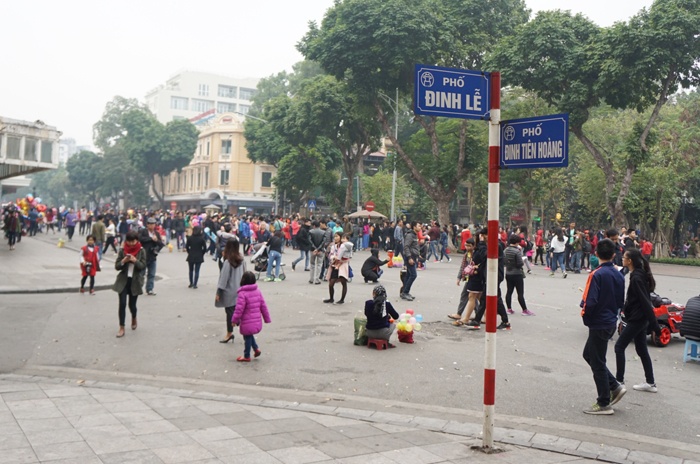 ha noi de xuat dat ten duong pho theo so
