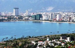 ‘Lấn vịnh Nha Trang là vi phạm Luật Di sản’