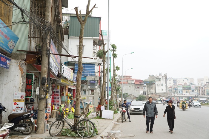 ha noi cay quan chan bong van khong thoat chet