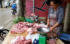 'Bắt' giáo viên mua thịt lợn: Trưởng phòng GD&ĐT Can Lộc nói gì?