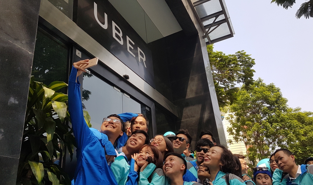 hang tram tai xe dieu hanh chia tay uber o ha noi