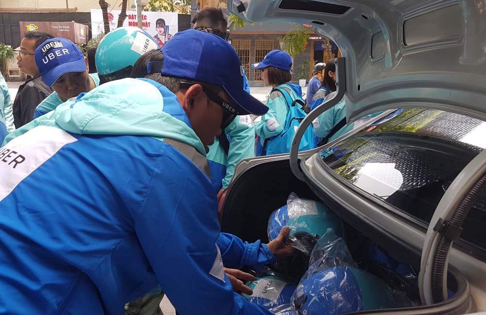 hang tram tai xe dieu hanh chia tay uber o ha noi