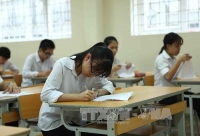 phu huynh lo lang hoc sinh cang minh hoc them