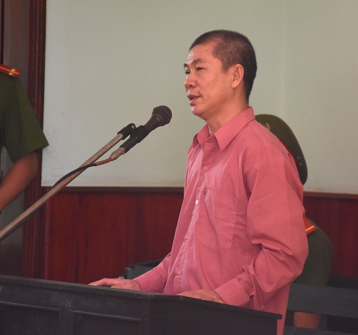 tra ho so vu can bo thanh tra thue nhan tien ma tuong keo