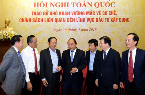 dat dai phai dau gia cong khai