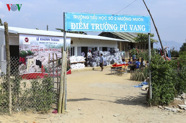 anh cuoc song kho khan cua dan ban 4 khong noi bien gioi dien bien