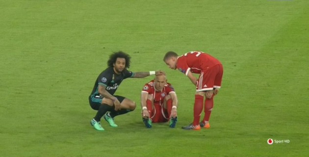 bayern munich 1 2 real madrid cu nguoc dong ngoan muc