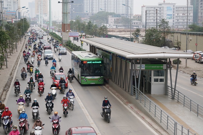 co buyt nhanh brt nhieu nguoi da bo phuong tien ca nhan