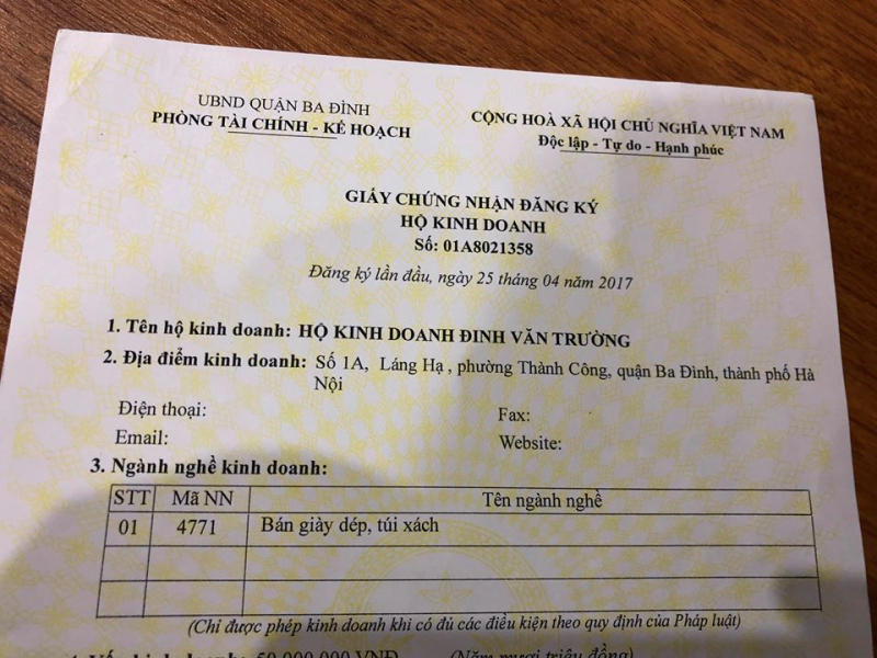 bi nem mam tom oan sau vu tai xe mercedes danh taxi mai linh