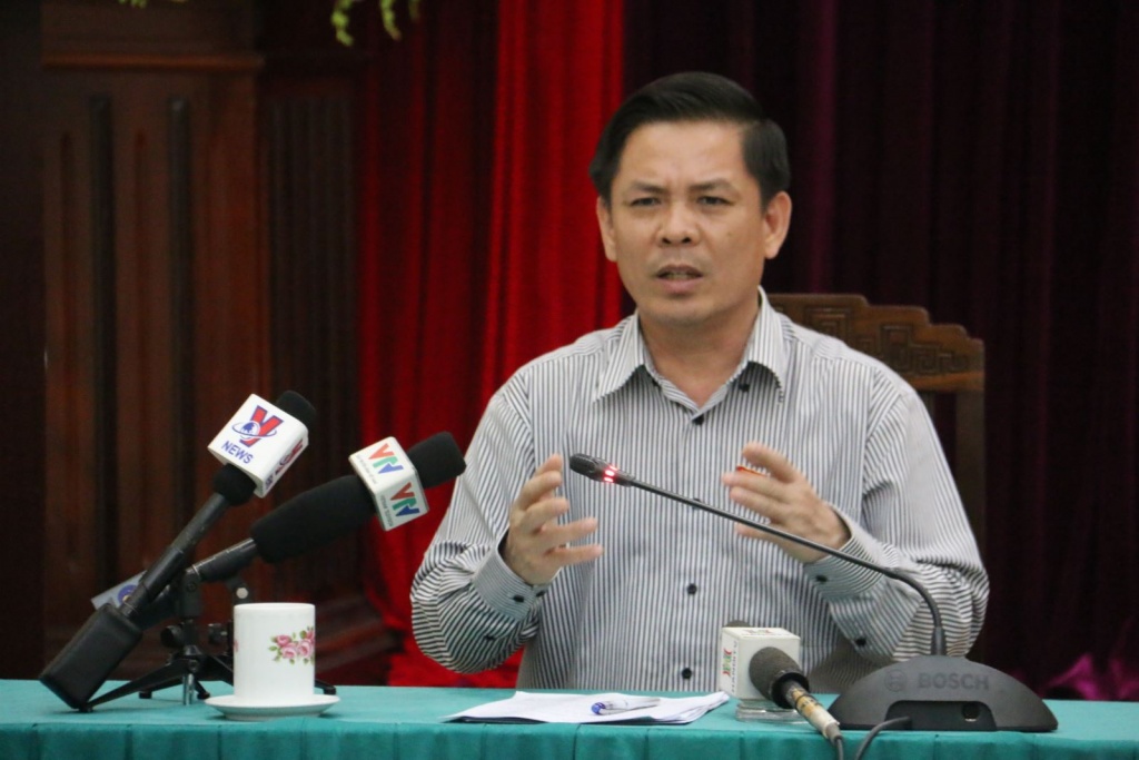 lien tiep tai nan tau hoa bo truong gtvt xin loi vi nganh duong sat yeu kem