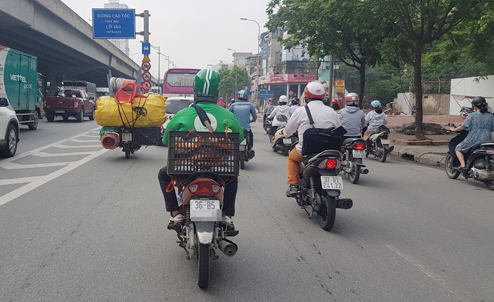 tai xe to grabtaxi ap dat khoa tai khoan khong ro ly do