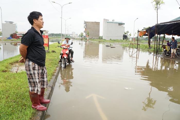 ha noi dan lao dao nghi cach ban nha vi khong mua cung ngap