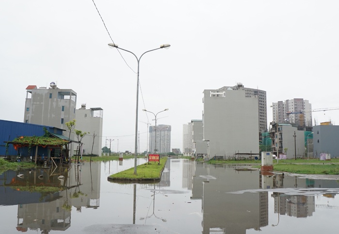 ha noi dan lao dao nghi cach ban nha vi khong mua cung ngap