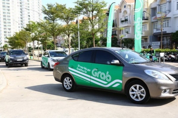 vinasun cau cuu thu tuong vi grab uber bo gtvt noi gi