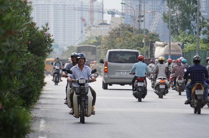 ha noi cam xe may dan trong ngo ngach di bang gi