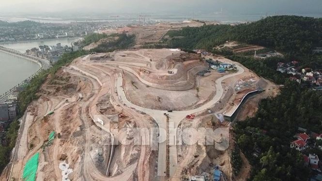 Tận thấy những ngọn đồi 'trọc đầu' vì dự án ở Hạ Long tan thay nhung ngon doi troc dau vi du an o ha long
