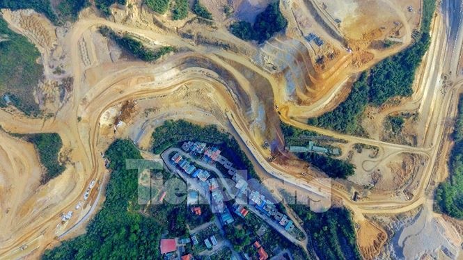 Tận thấy những ngọn đồi 'trọc đầu' vì dự án ở Hạ Long tan thay nhung ngon doi troc dau vi du an o ha long