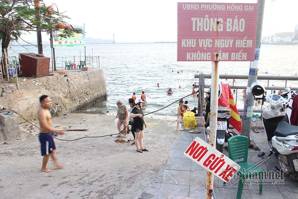 thanh nien nhay cau tu do cao 20m xuong tam giai nhiet