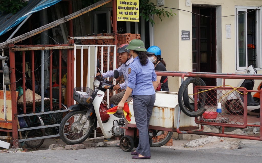 lien tiep tai nan tau hoa nhieu nguoi van lieu mang bang qua duong sat